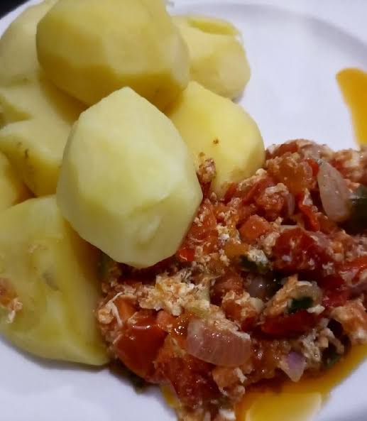 Boiled Irish Potatoes (With stewed chicken)